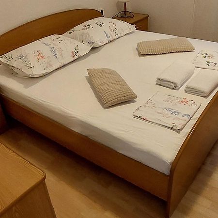 Apartmani Sonja Makarska Exterior foto